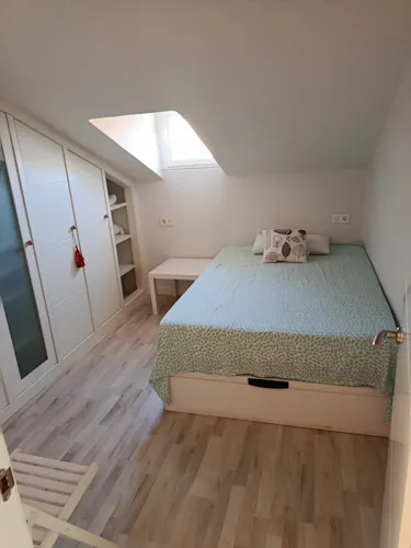 Foto de dormitorio en un piso en alquiler