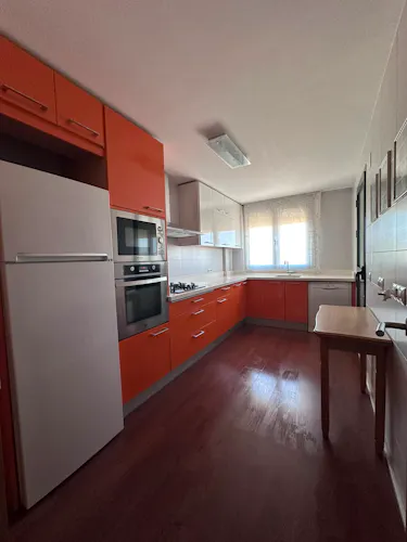 Foto de cocina en un piso en alquiler