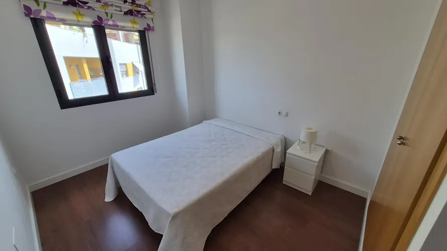 Foto de dormitorio en un piso en alquiler
