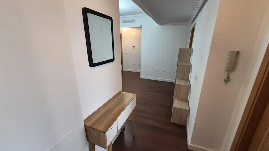 Foto de entrada en un piso en alquiler