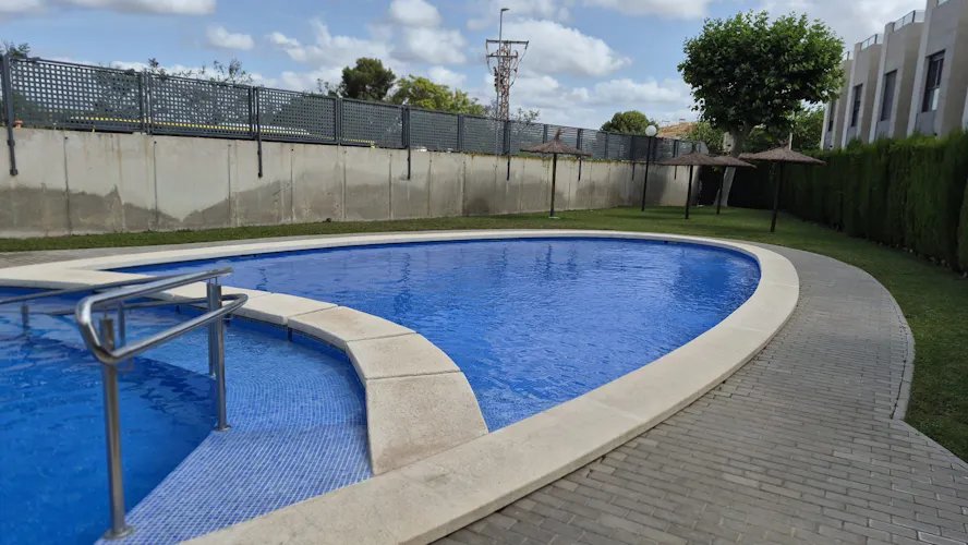 Foto de piscina en un piso en alquiler