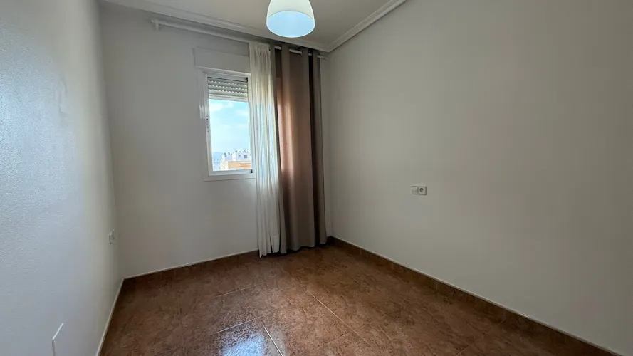 Foto de dormitorio en un piso en alquiler