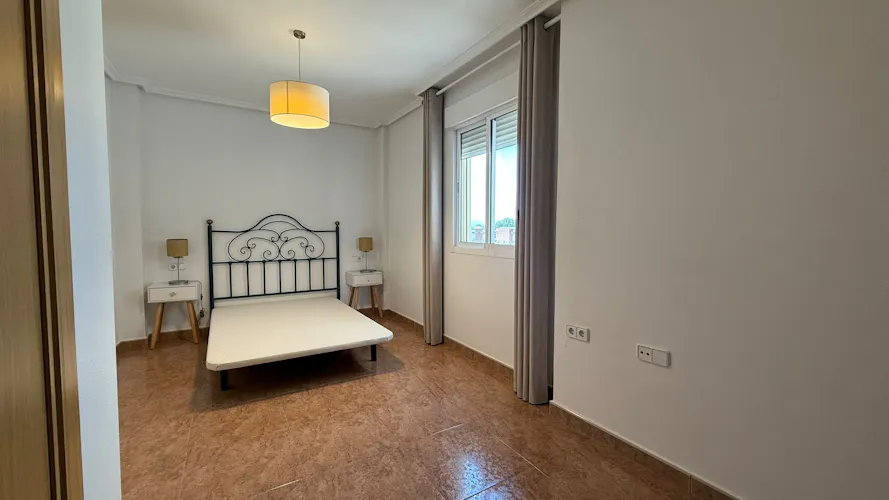 Foto de dormitorio en un piso en alquiler