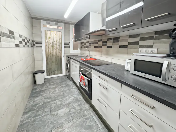 Foto de cocina en un piso en alquiler