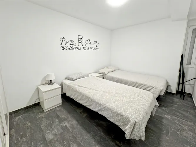 Foto de dormitorio en un piso en alquiler