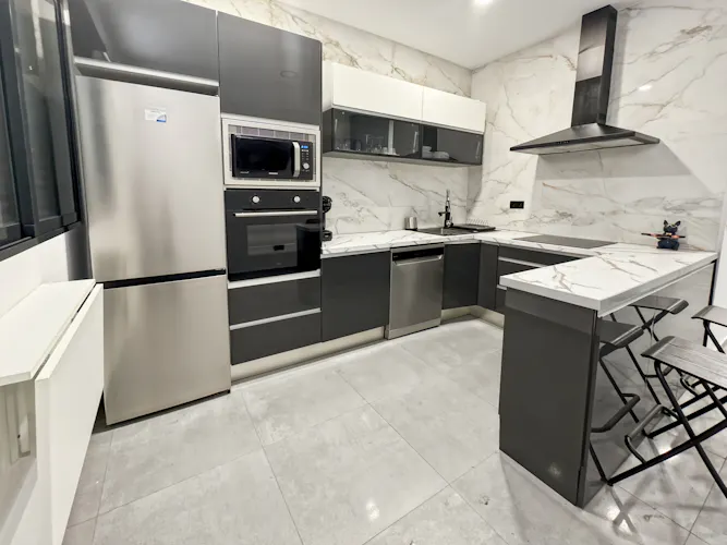 Foto de cocina en un piso en alquiler