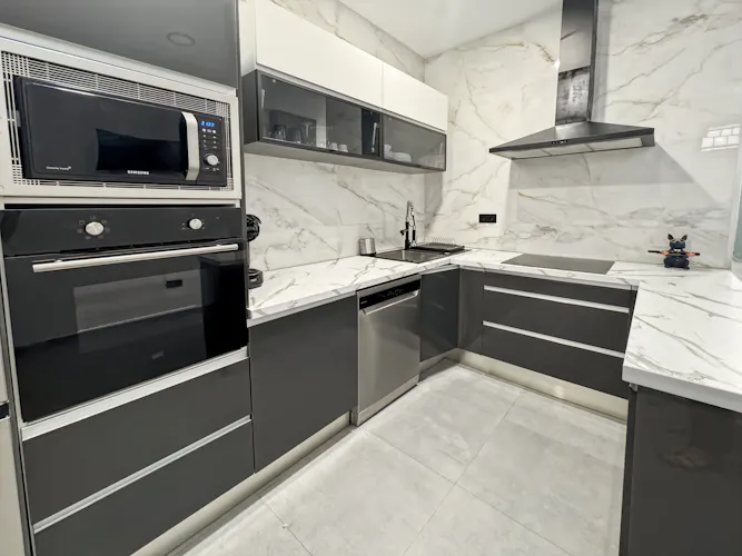 Foto de cocina en un piso en alquiler