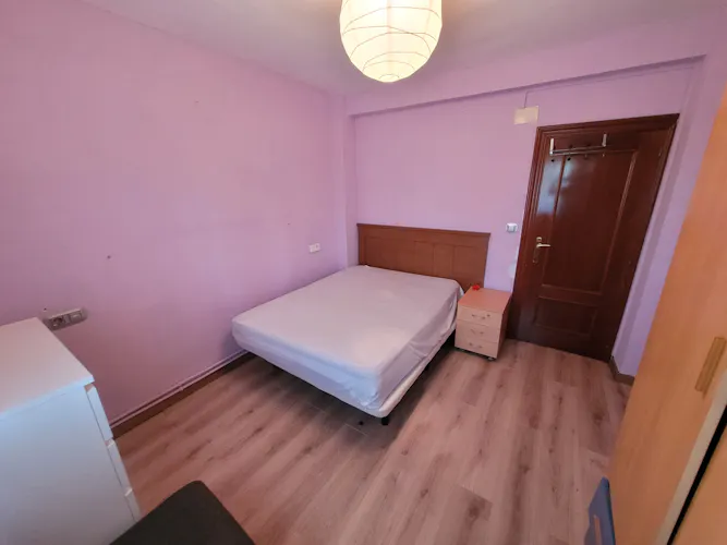 Foto de dormitorio en un piso en alquiler