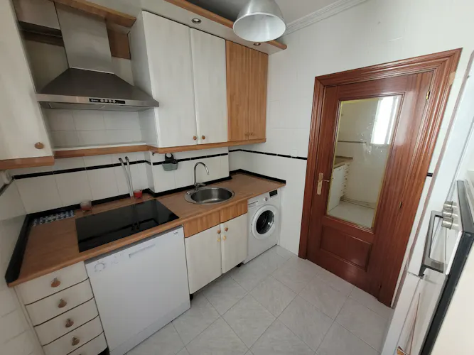 Foto de cocina en un piso en alquiler