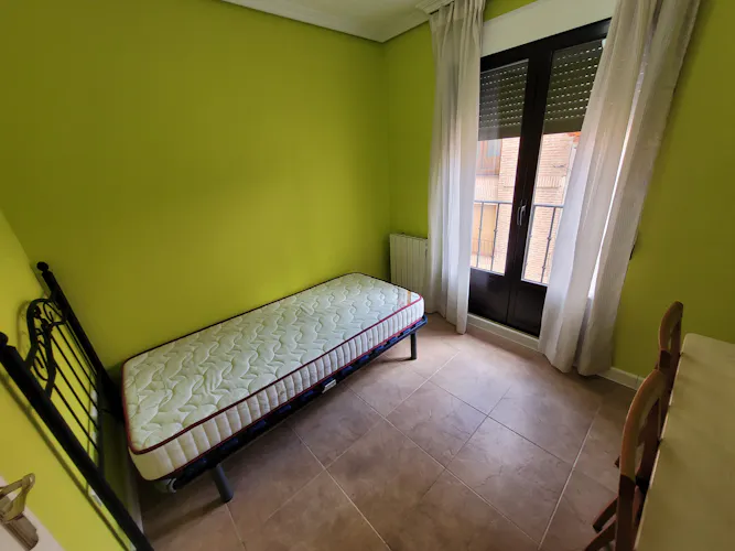 Foto de dormitorio en un piso en alquiler