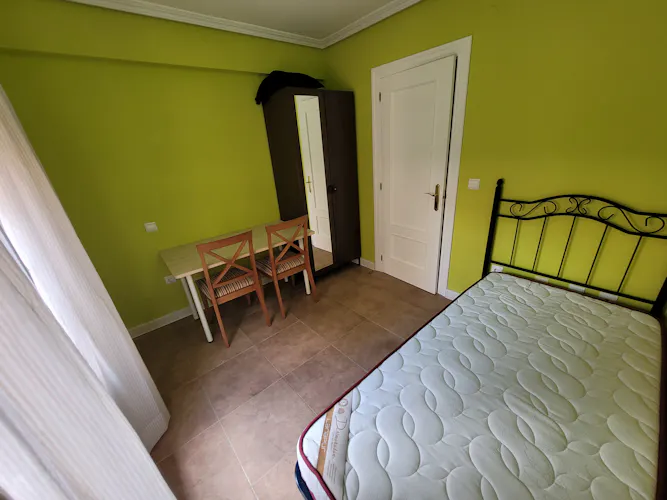 Foto de dormitorio en un piso en alquiler