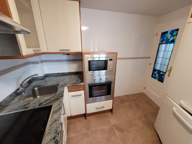 Foto de cocina en un piso en alquiler