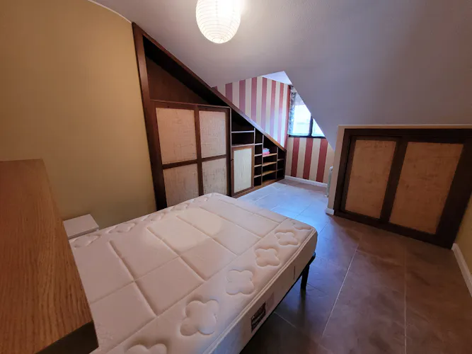 Foto de dormitorio en un piso en alquiler