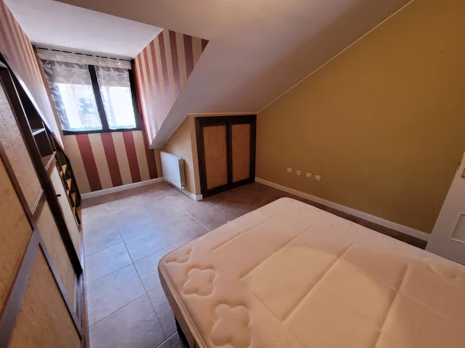Foto de dormitorio en un piso en alquiler