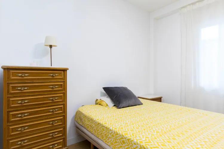 Foto de dormitorio en un piso en alquiler
