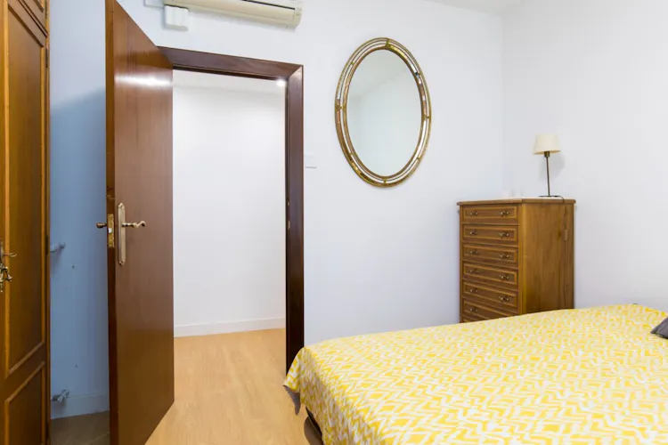 Foto de dormitorio en un piso en alquiler