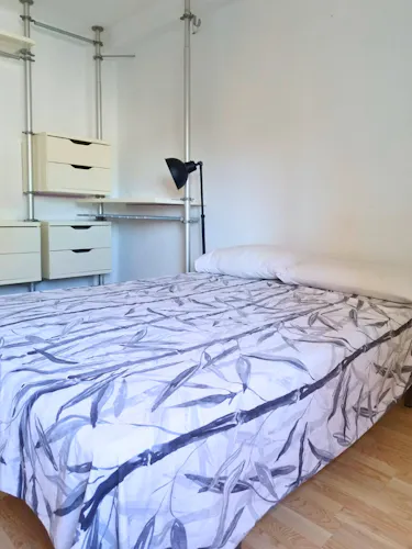 Foto de dormitorio en un piso en alquiler