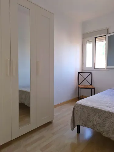 Foto de dormitorio en un piso en alquiler