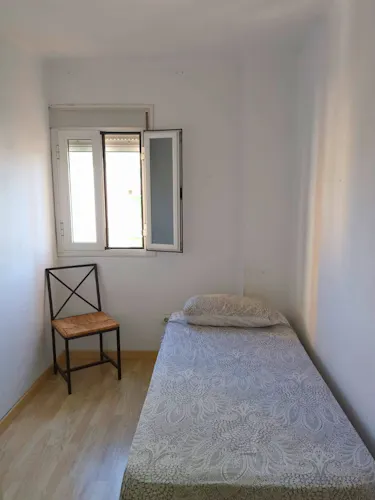 Foto de dormitorio en un piso en alquiler