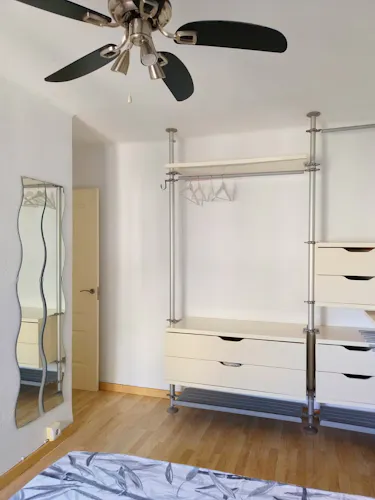 Foto de dormitorio en un piso en alquiler