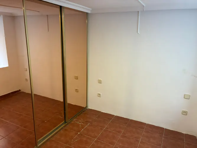Foto de dormitorio en un piso en alquiler