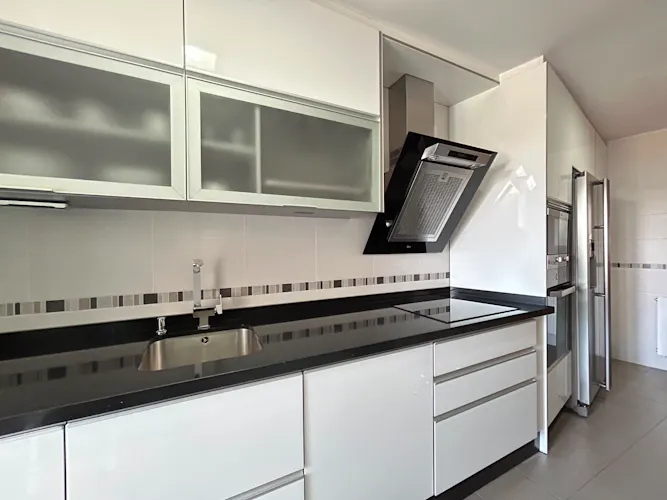Foto de cocina en un piso en alquiler