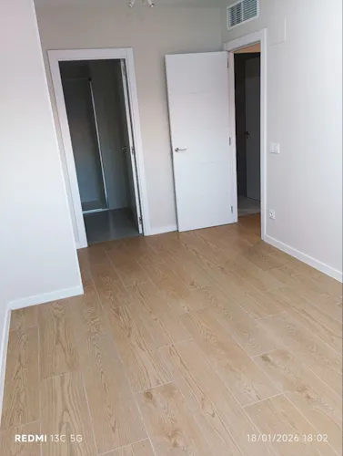 Foto de dormitorio en un piso en alquiler