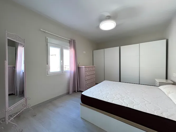 Foto de dormitorio en un piso en alquiler