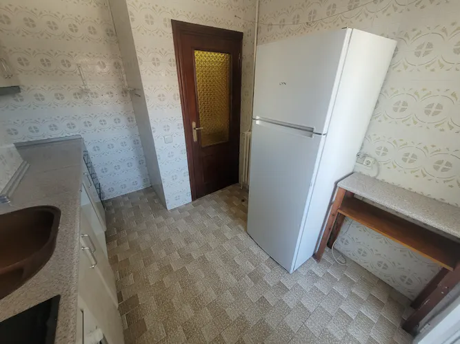 Foto de cocina en un piso en alquiler