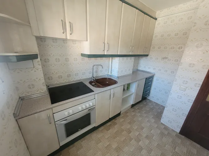 Foto de cocina en un piso en alquiler