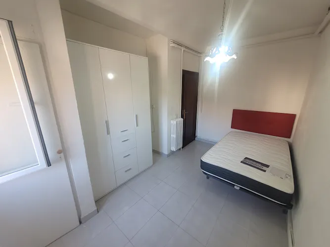 Foto de dormitorio en un piso en alquiler