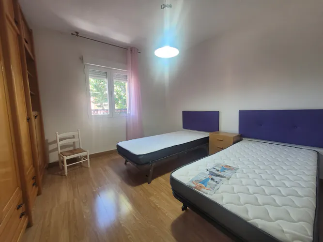 Foto de dormitorio en un piso en alquiler