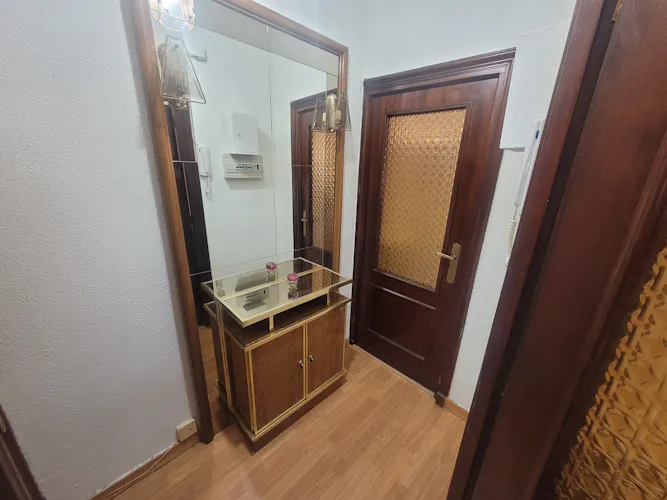 Foto de entrada en un piso en alquiler